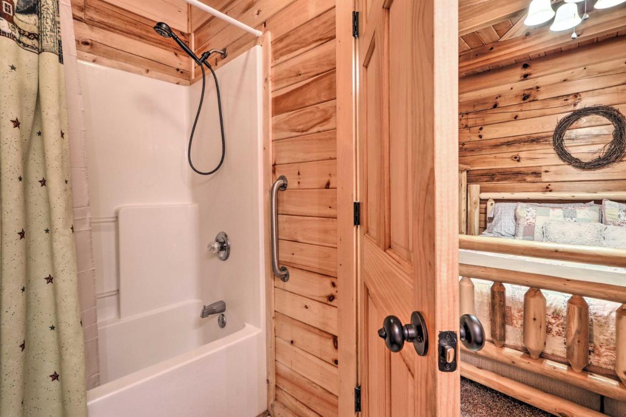 Lake Douglas Cabin With Community Boat Launch! Vila Sevierville Exterior foto